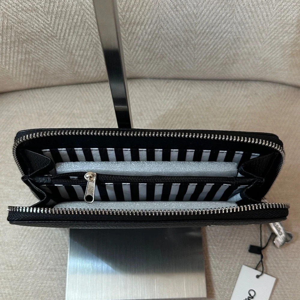 Marc Tetro Black Wallet with Dog Design